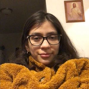 Meet your Posher, Maria